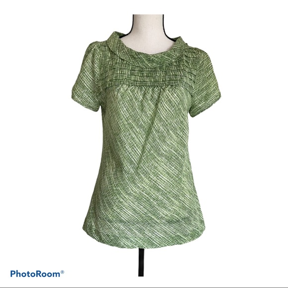 Banana Republic Short Sleeve Green Blouse - Medium